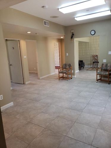1321 Paradise Ln, Los Banos, CA 93635